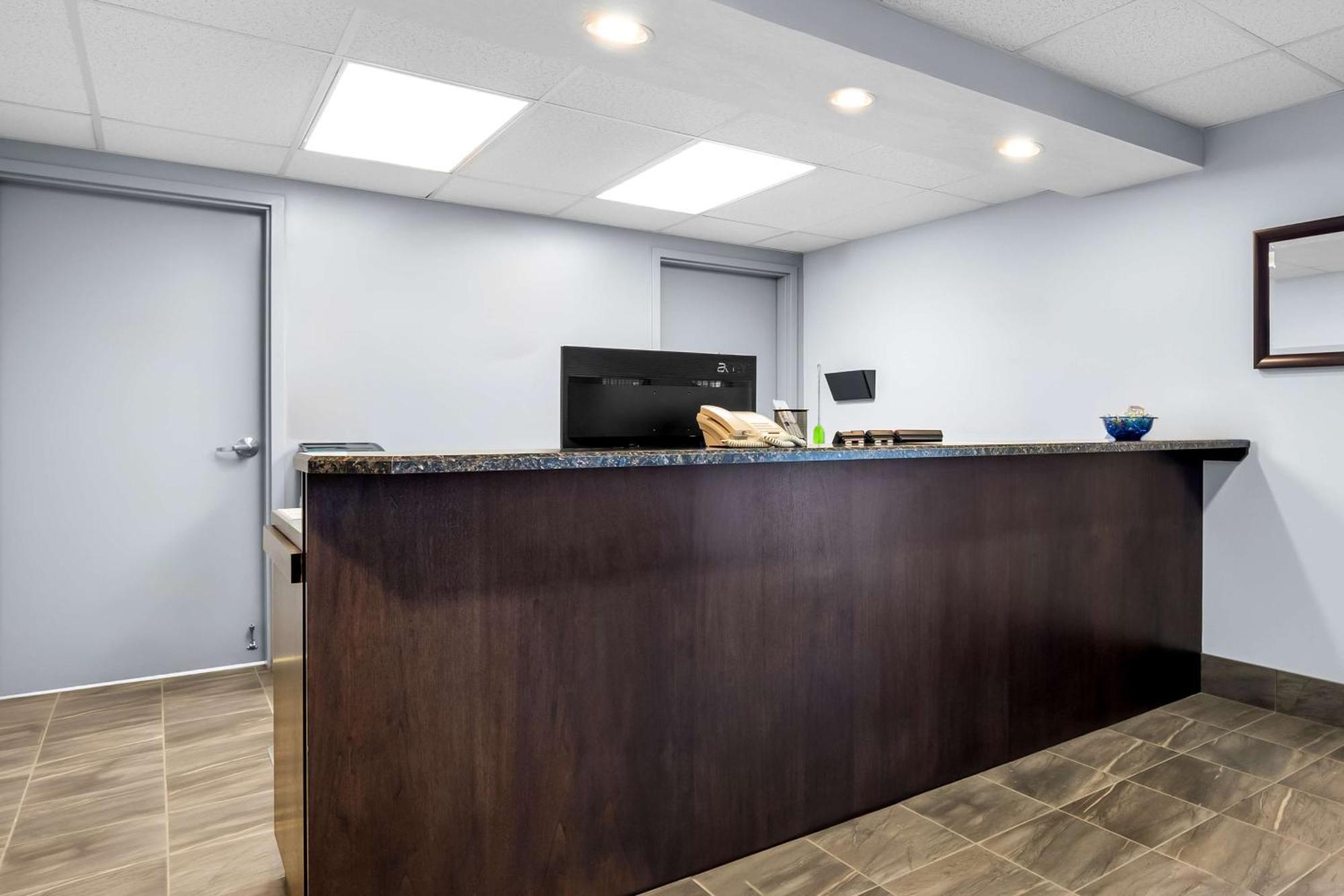 Surestay Studio By Best Western Hardisty Exterior photo