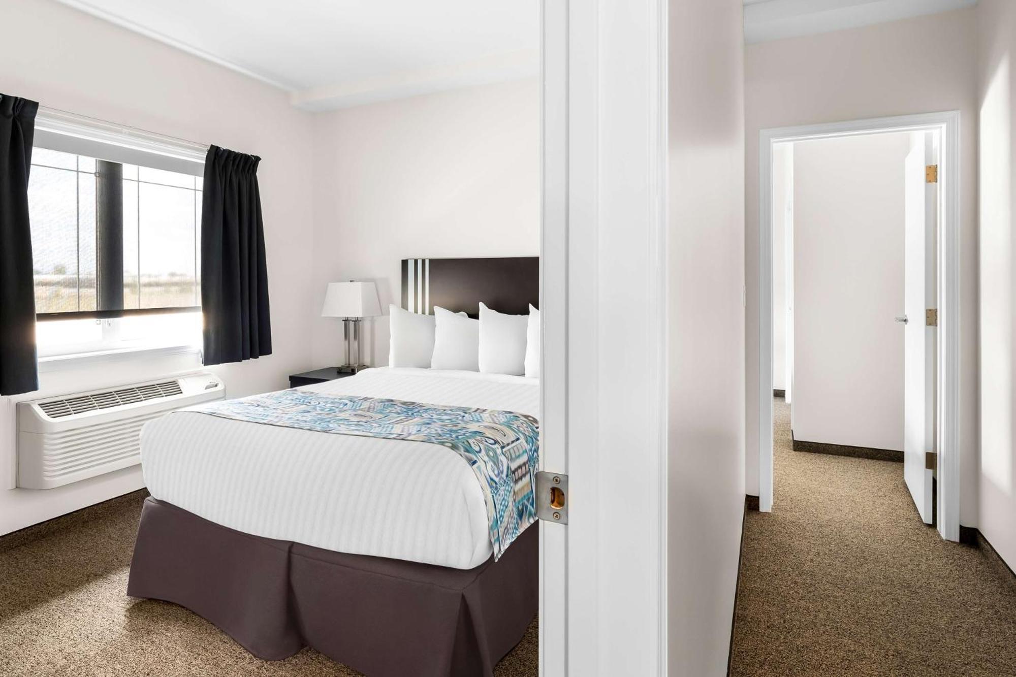 Surestay Studio By Best Western Hardisty Exterior photo